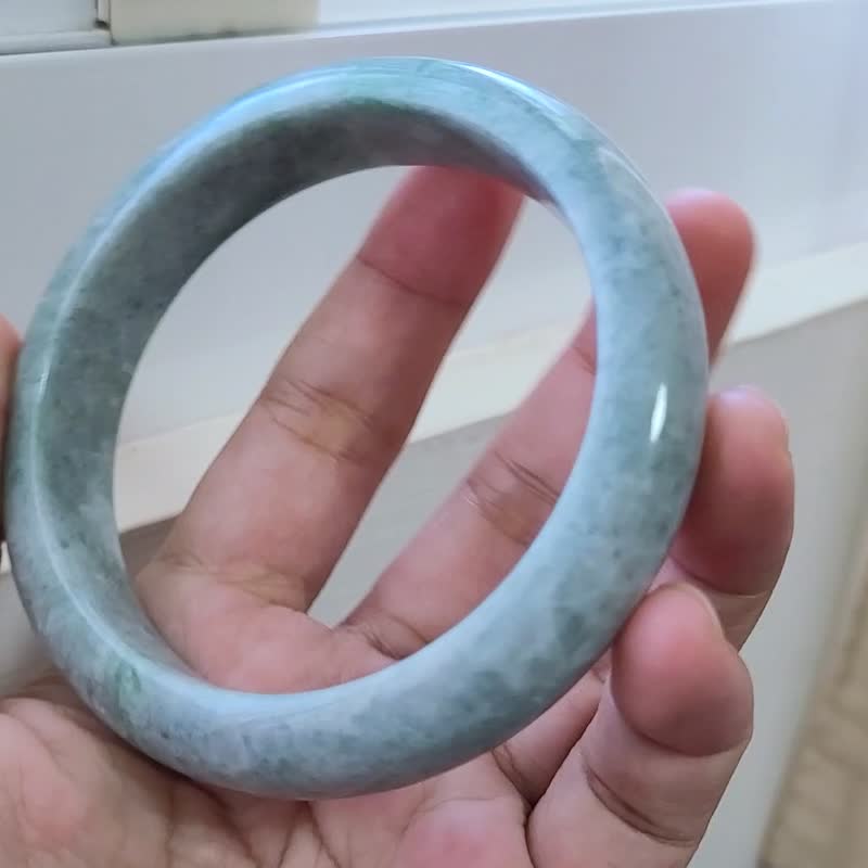 【亲翠】天然翡翠【G】糯满绿果绿飘花手镯60圈口 试圈口价 - 手链/手环 - 玉石 多色