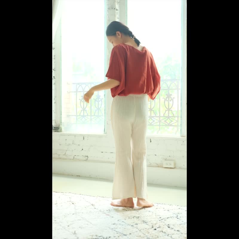 宽版平领下摆缩口上衣 / 慕斯布 深蓝 - 女装上衣 - 棉 蓝色