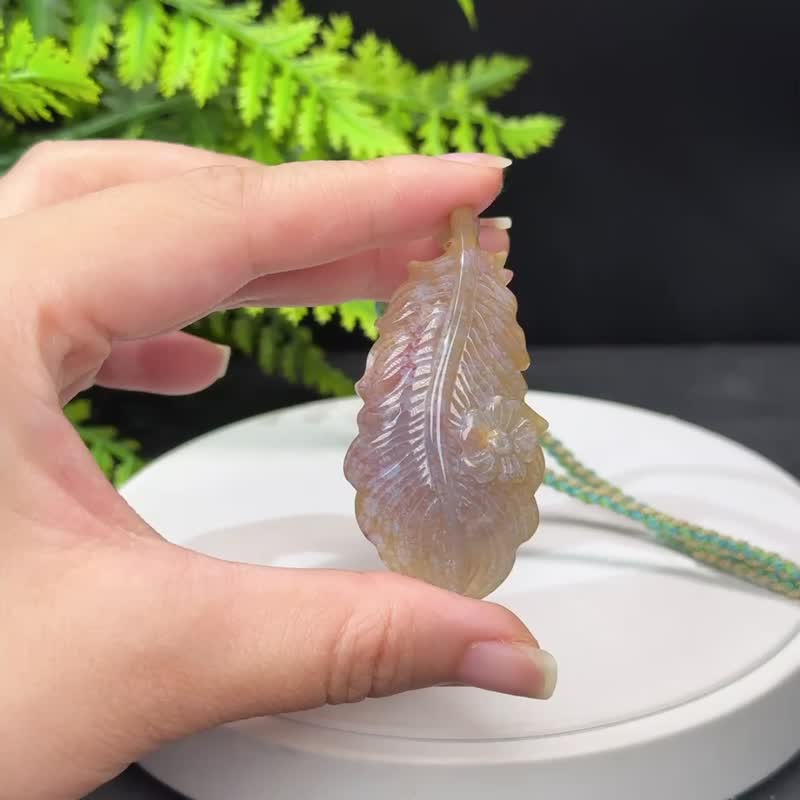 高品质珊瑚玉吊坠项链冰润高瓷玉化雪花纹手雕羽毛梅花提升运势 - 项链 - 玉石 
