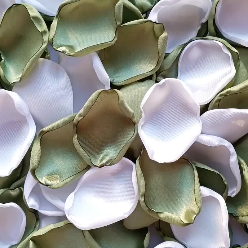 Sage green wedding petals White rose petals Dusty green flower petals - 干燥花/捧花 - 丝．绢 