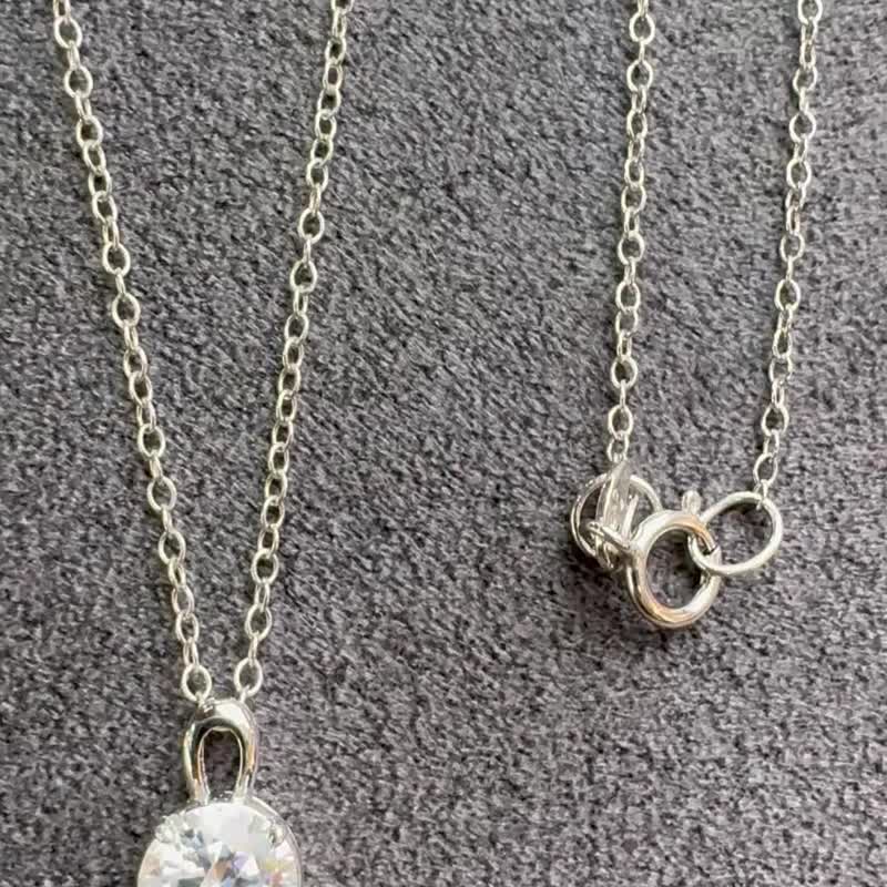 八心八箭一克拉莫桑钻锁骨项链 925 纯银项链 - 项链 - 银 