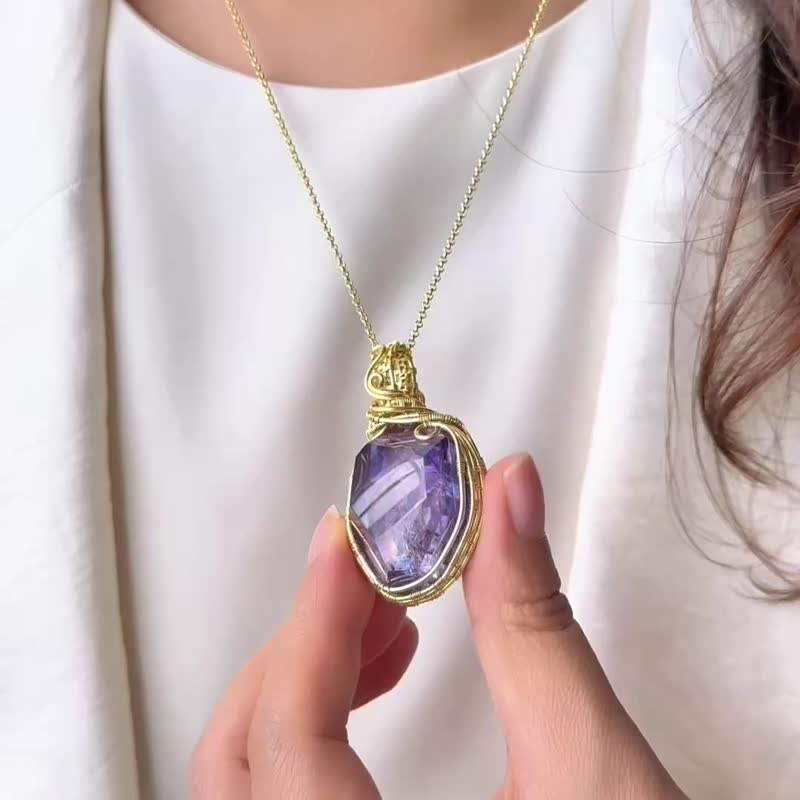 【高阶紫水晶】幻彩云母 / 原石手作吊坠项链 - 项链 - 水晶 紫色