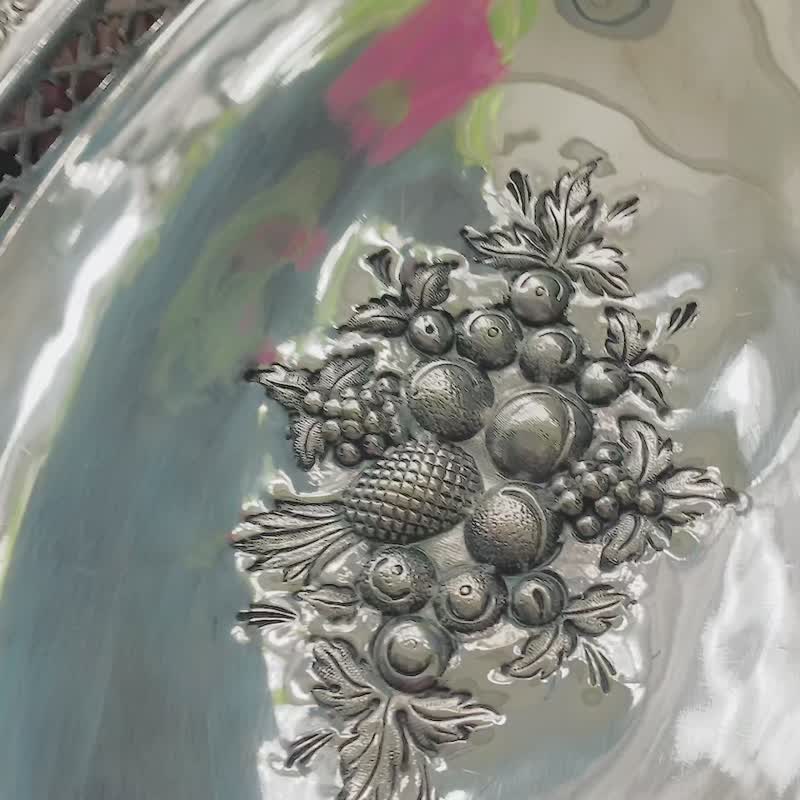 1940年英国制高脚镀银雕花水果篮 点心篮 面包篮 提篮 - 盘子/餐盘/盘架 - 银 银色