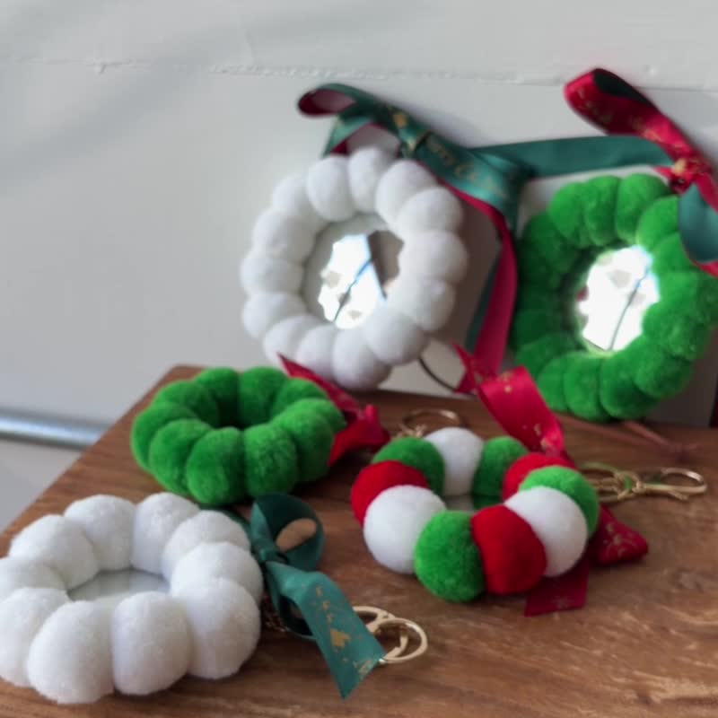 【圣诞礼盒】圣诞花圈挂饰/凸面广角镜/旅行必备自拍神器/防窥 - 摆饰 - 其他材质 多色