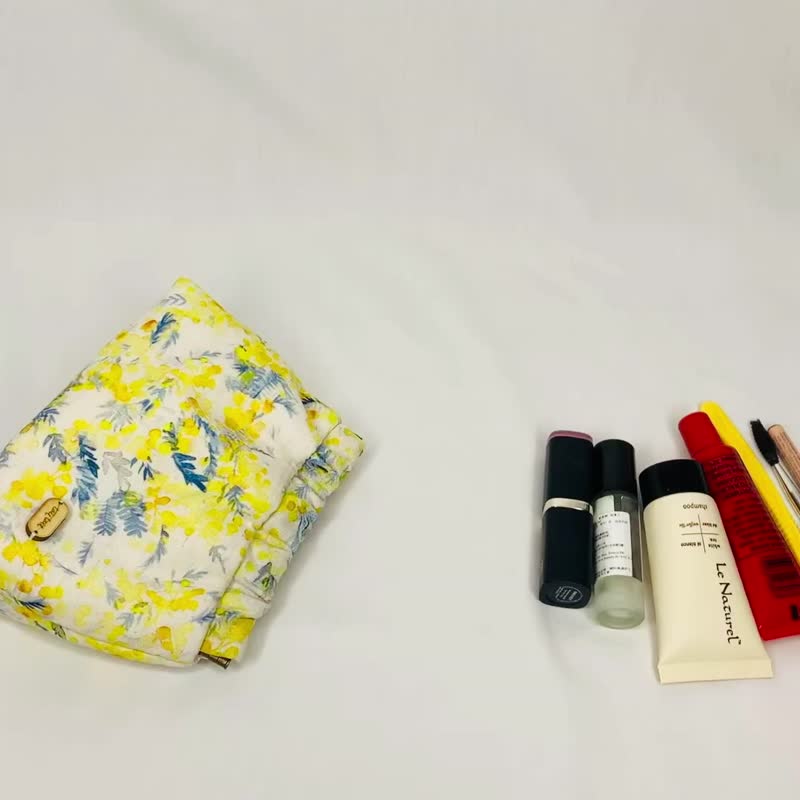 【日本名师布料】弹片口金化妆包 / 随身小物包 # 夏日美好 - 化妆包/杂物包 - 棉．麻 