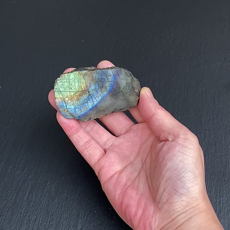 天然原矿曙光感拉长石景石 疗愈 能量 财运 旺姻缘 提升个人魅力 - 摆饰 - 水晶 多色