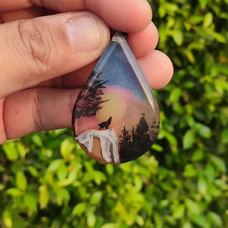 月光狼吊坠 - 项链 - 树脂 多色