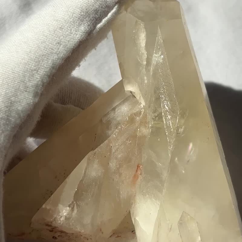 独特做型 道水晶 白水晶 浮生 印记 白水晶簇 - 摆饰 - 水晶 黄色
