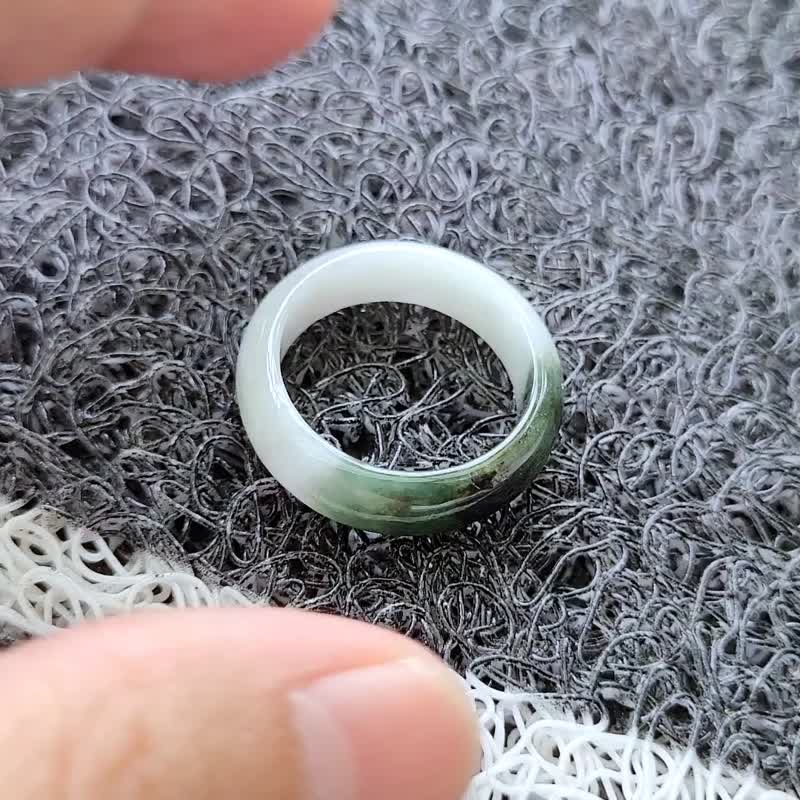 【亲翠】天然翡翠 冰牛奶墨油绿超特色手指镯14号戒圈 - 戒指 - 玉石 多色