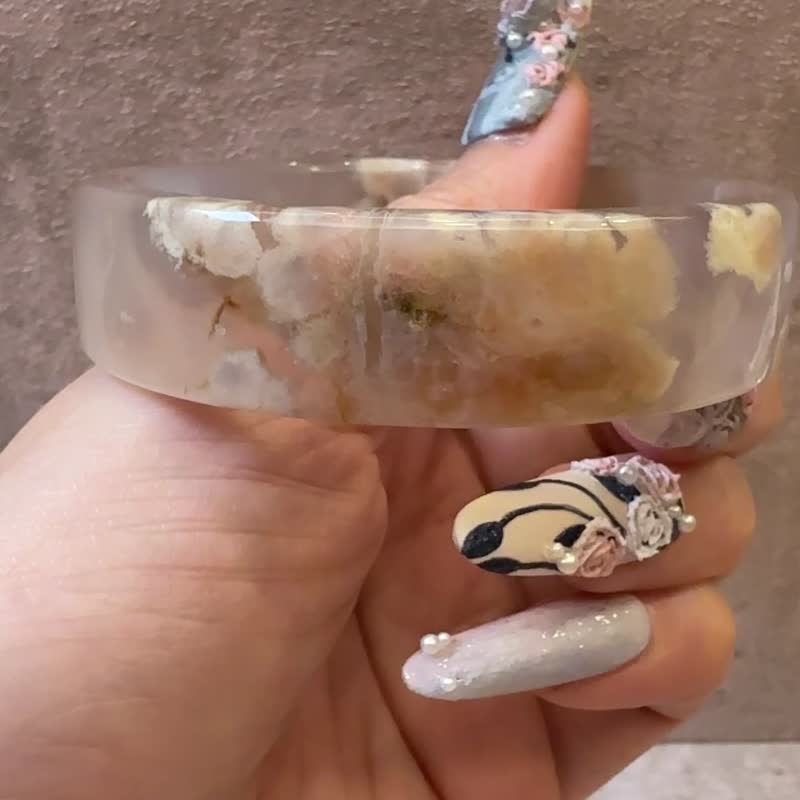 樱花玛瑙手镯 玛瑙手镯稀有方镯烟灰紫冰底粉色成形炸花55-56可戴 - 手链/手环 - 玉石 