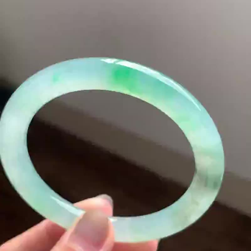 冰种翡翠天然翡翠玉镯A玉手镯 玉鈪 • 冰种阳绿翡翠圆镯 - 手链/手环 - 玉石 绿色