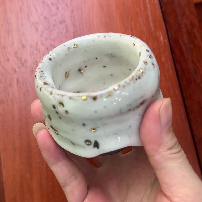 白志野鎏金星点杯-余华宇老师手作-容量约80cc - 茶具/茶杯 - 陶 