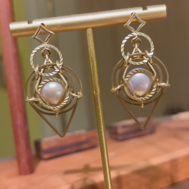 淡水珍珠耳环 一对 埃及 型格 个性 日常配搭 女友礼物 圣诞礼物 - 耳环/耳夹 - 半宝石 灰色