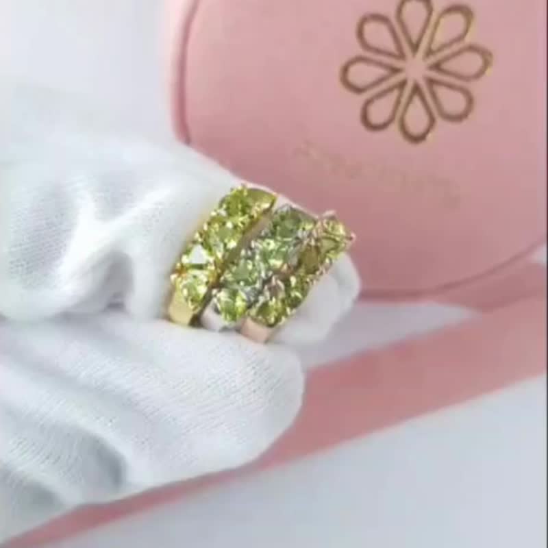 Natural Peridot Silver 925 Band Ring. - 戒指 - 纯银 绿色