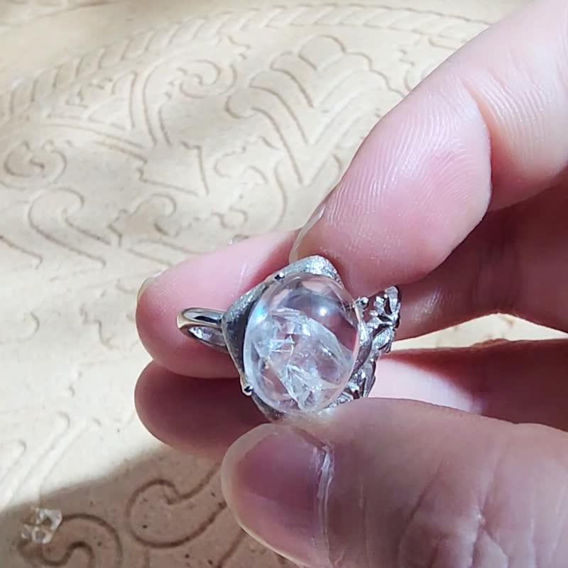 925 银拉丝造型克罗星上开口晶中晶戒指 带彩虹 - 戒指 - 水晶 透明