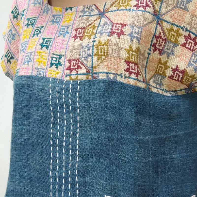ิBlue Hemp - 手工刺绣麻衬衫 - 女装上衣 - 棉 多色