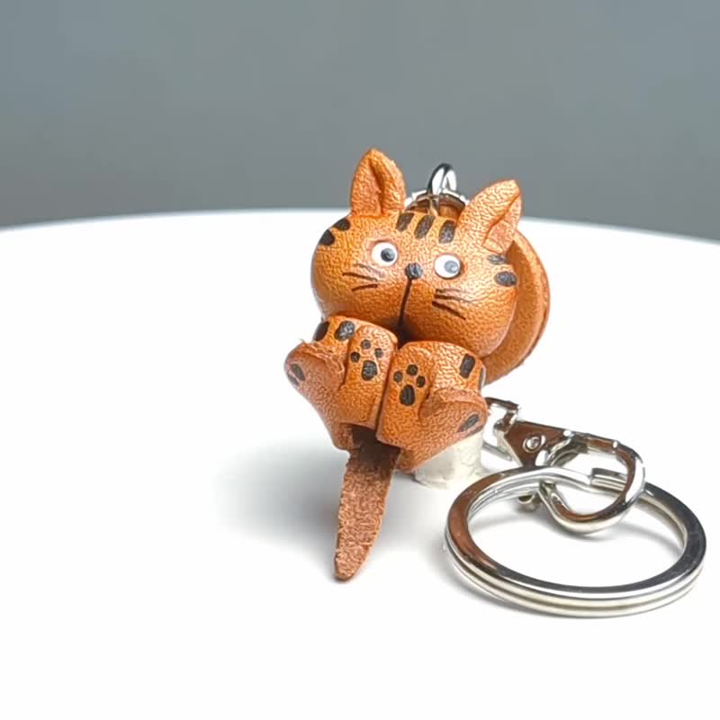 虎斑猫 吊饰 猫咪 真皮钥匙圈 日本制 VANCA CRAFT - 钥匙链/钥匙包 - 真皮 咖啡色