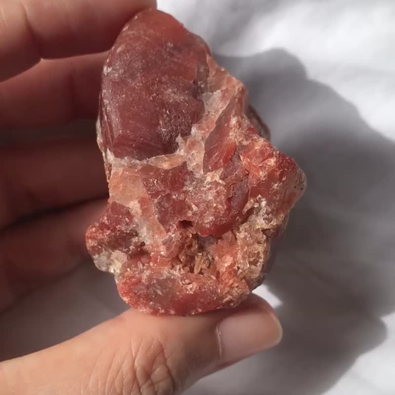 天然水晶 红水晶 红晶 玉化红兔毛 水晶簇 水晶原矿 天然原石  水 - 摆饰 - 水晶 红色