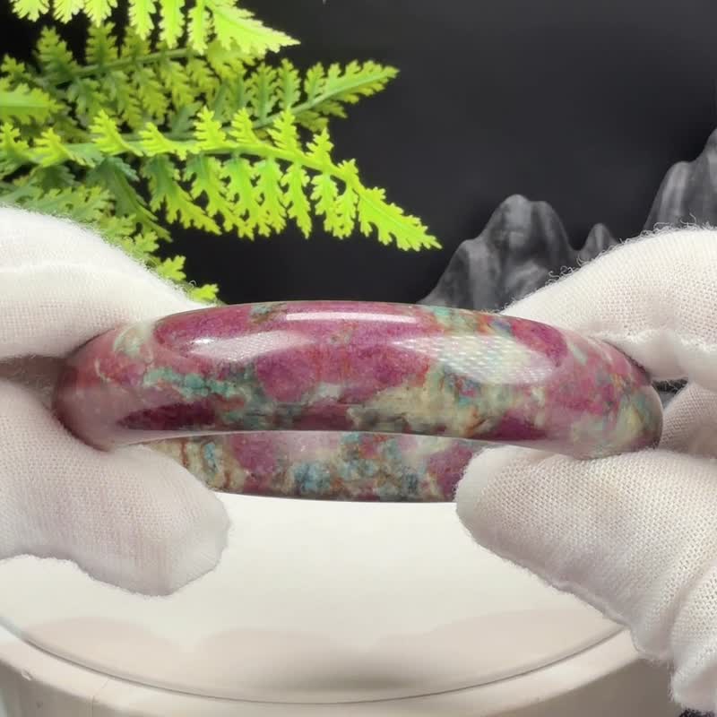 红绿宝手镯 高瓷油画风红绿蓝 红宝石黝帘石 56mm - 手链/手环 - 宝石 