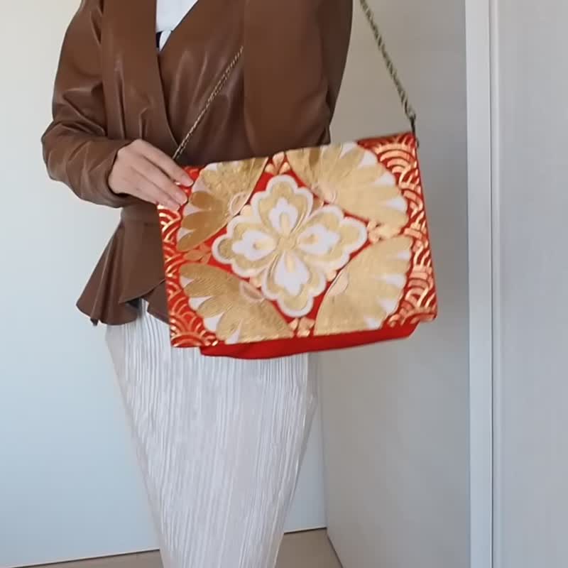 【日本制 手作】和服织带 x 肩背包 手拿包 和服 改造 和风现代 派对包 独特 一物制 日式图纹 - 侧背包/斜挎包 - 丝．绢 红色