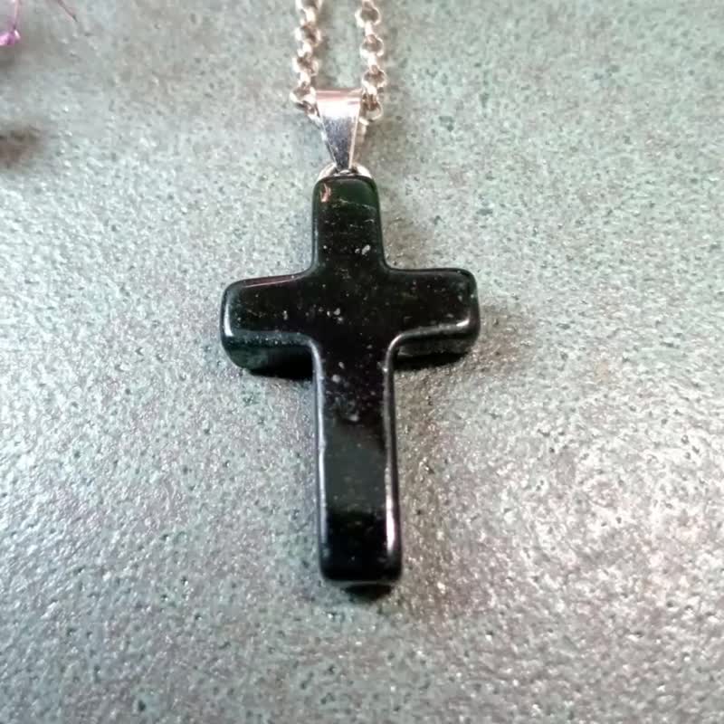 玉坠 造型玉坠-十字架 新疆墨碧玉 - 项链 - 玉石 黑色