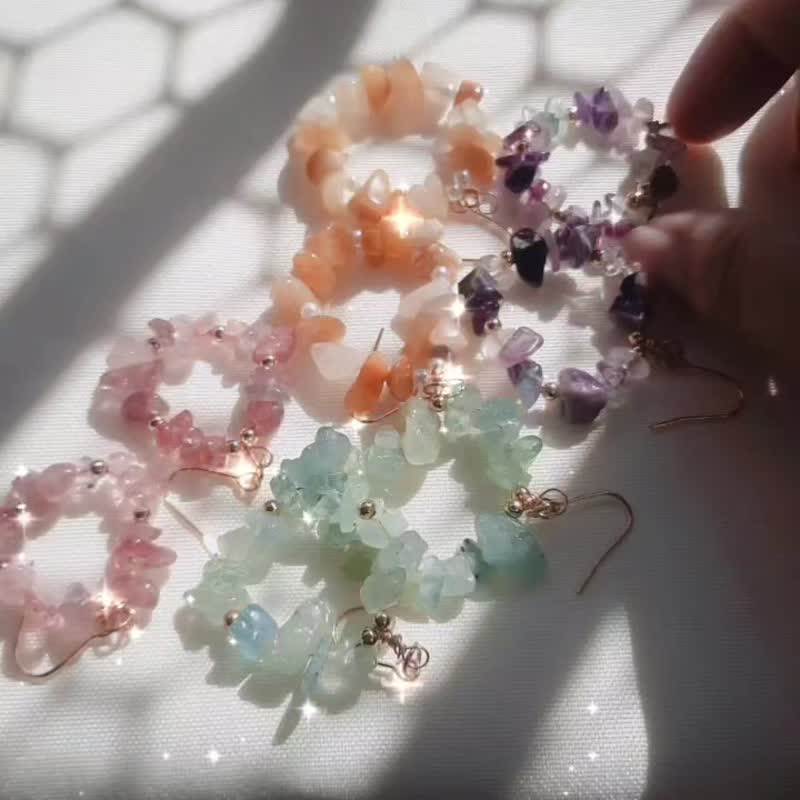 矿石串串耳环 海蓝宝 萤石 草莓晶 黄玉 勾式耳环 耳环订制 - 耳环/耳夹 - 水晶 多色