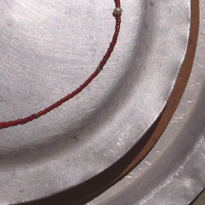 红色之中是心的颜色玻璃米珠短项链 - 项链 - 玻璃 红色
